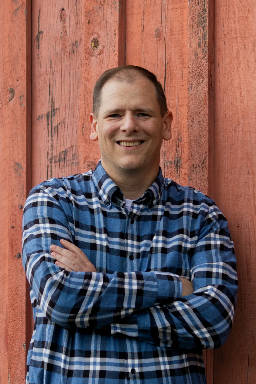 Portrait of Stephen DiCarlo outdoors.